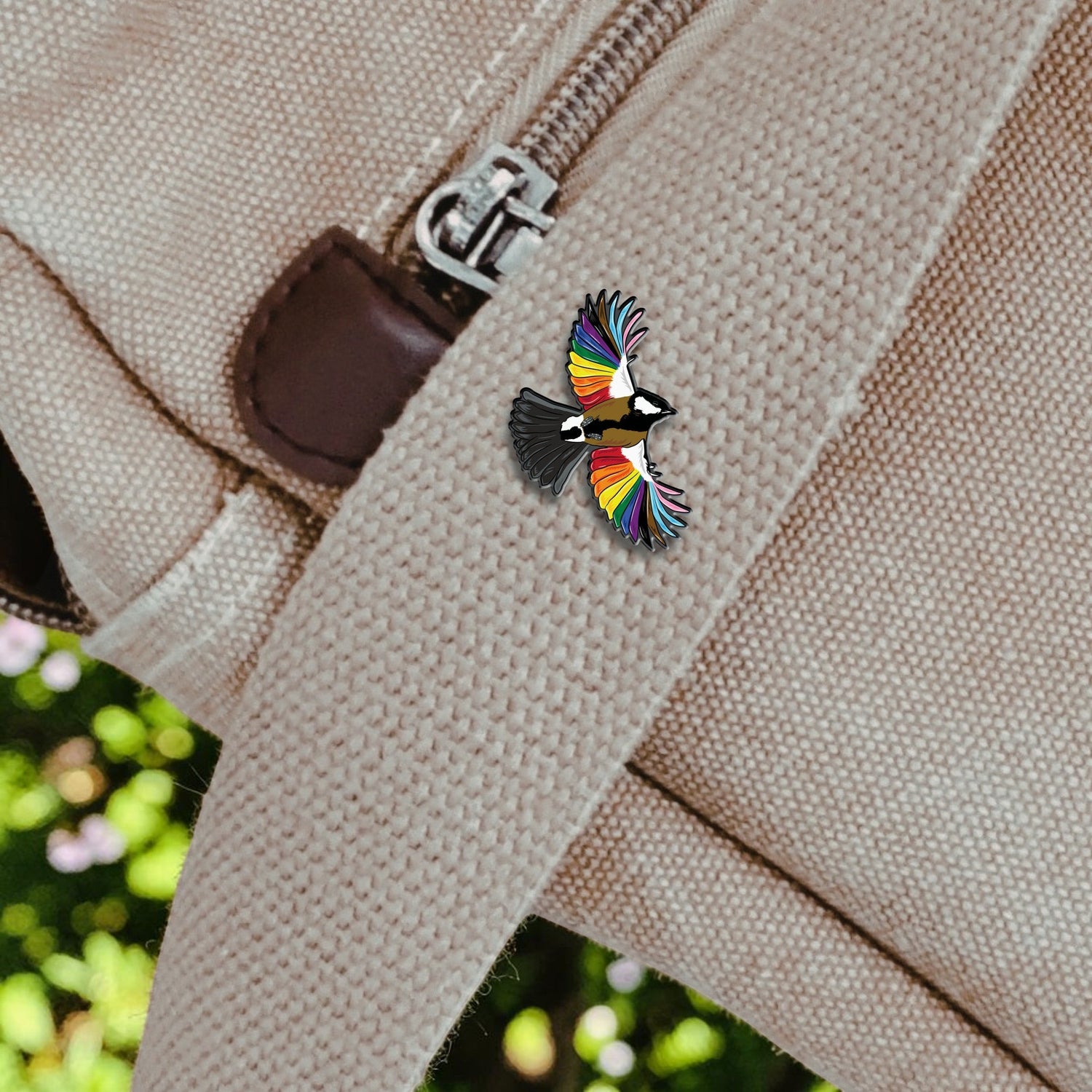 Pins & Buttons